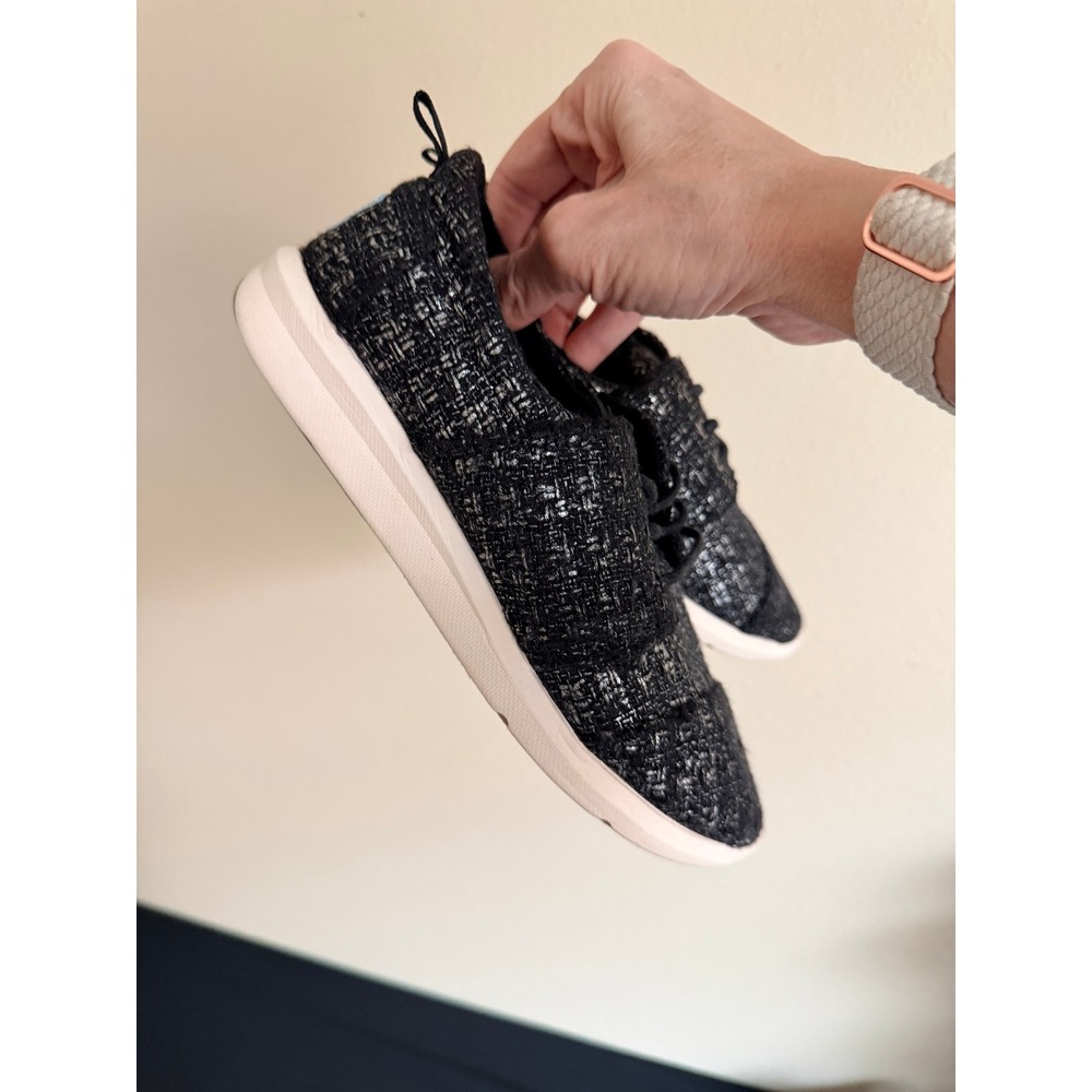 TOMS Women's Black Sparkle Tweed Slip On Fashion Sneakers Size 5.5
